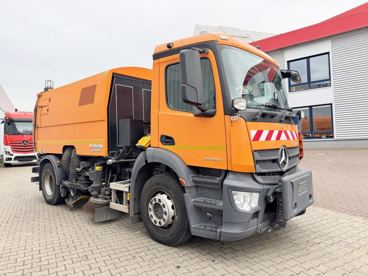 Грузовик Mercedes-Benz Antos 2030 L 4x2 Antos 2030 L 4x2, Wechselaufbau, Kehrmaschine FAUN Viajet 6RH: фото 8