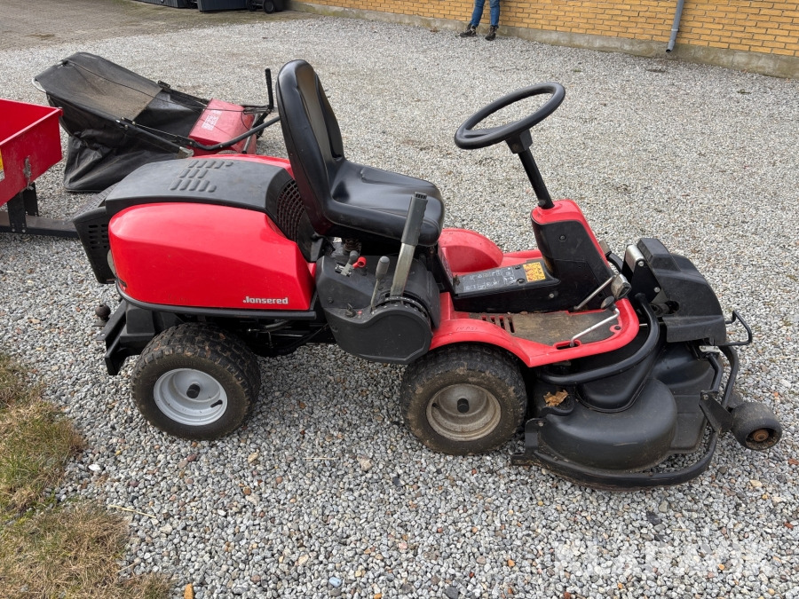 Græsslåmaskine Jonsered FR 2216 A2 4x4 med tipvogn, rive og opsamler лизинг Græsslåmaskine Jonsered FR 2216 A2 4x4 med tipvogn, rive og opsamler: фото 7