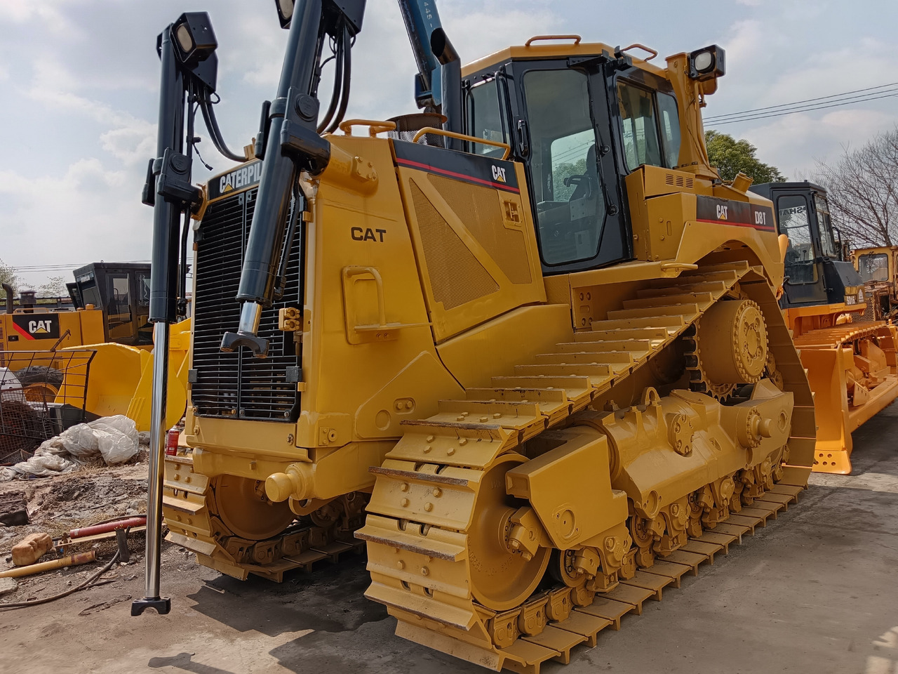 Бульдозер CATERPILLAR D8T CAT D 8 T: фото 1