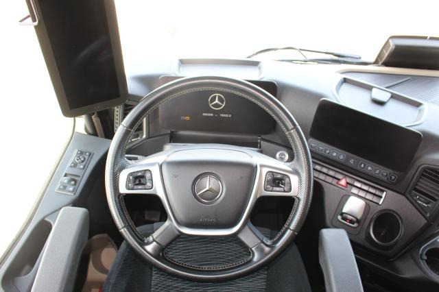 Тягач Mercedes-Benz Actros 1848 LS: фото 8