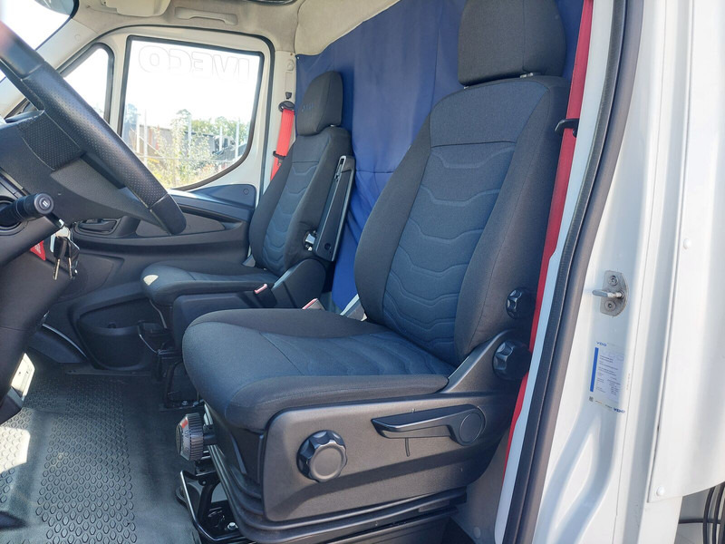 Тентованный грузовик Iveco IS70C12BA Euro 6 4x2 TopSleeper: фото 14