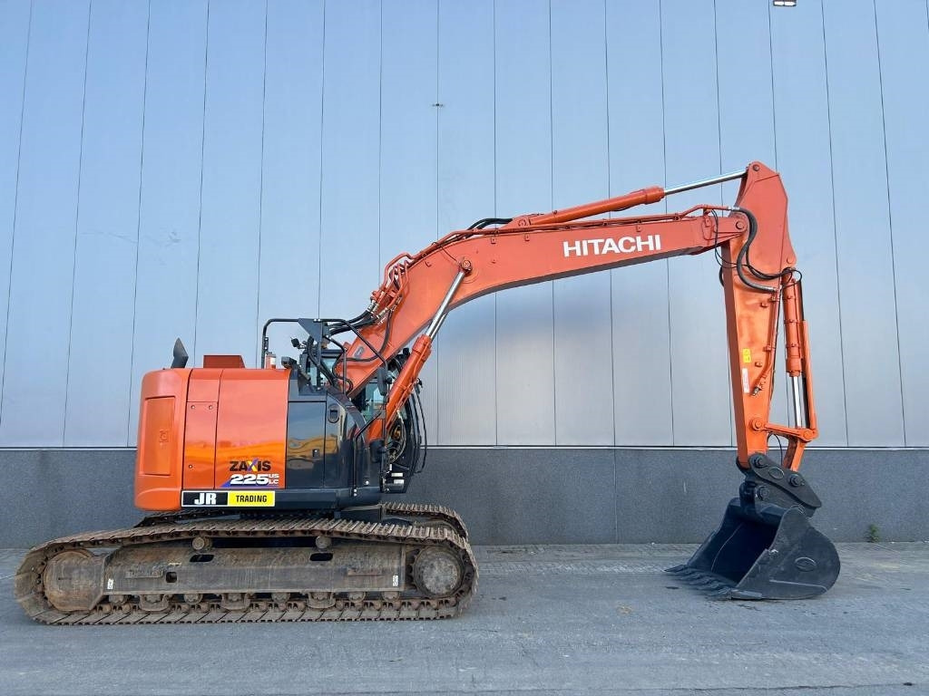 Гусеничный экскаватор Hitachi ZX 225 US LC-6: фото 6