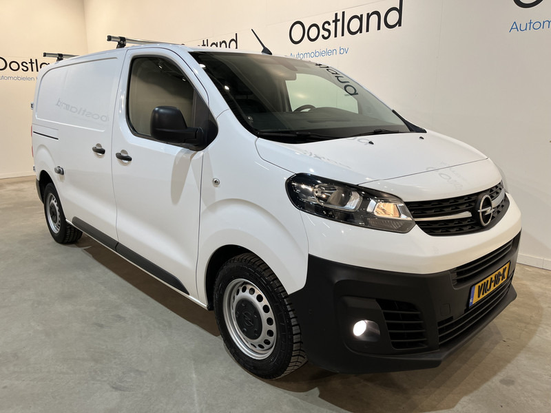 Легковой фургон Opel Vivaro 2.0 CDTI L2H1 123 PK / Euro 6 / Airco / Cruise Control / Camera / CarPlay / Trekhaak / Navigatie / 3-Zits / 48.400 KM !!: фото 15