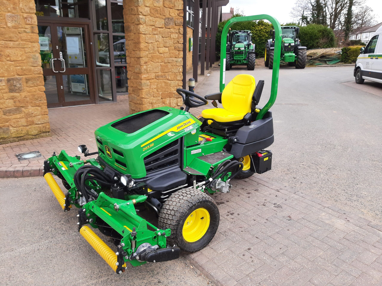 Газонокосилка John Deere 2653B utility triple mower: фото 6