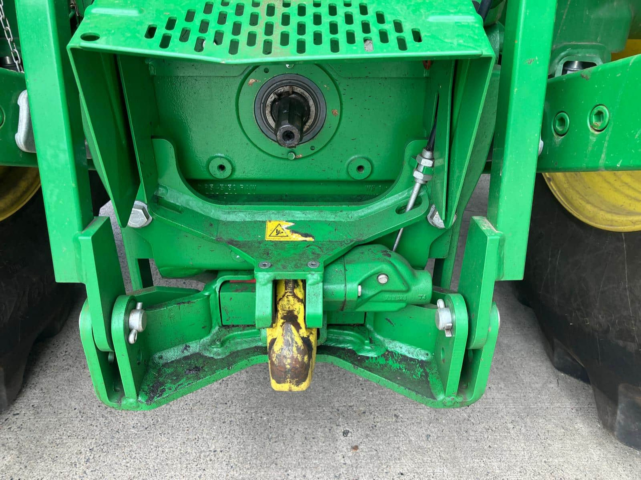 Новый Трактор John Deere 6215R: фото 17