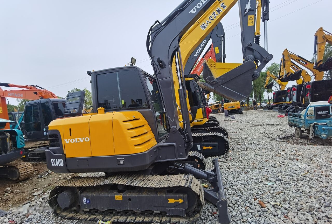 Мини-экскаватор Volvo EC60D: фото 7