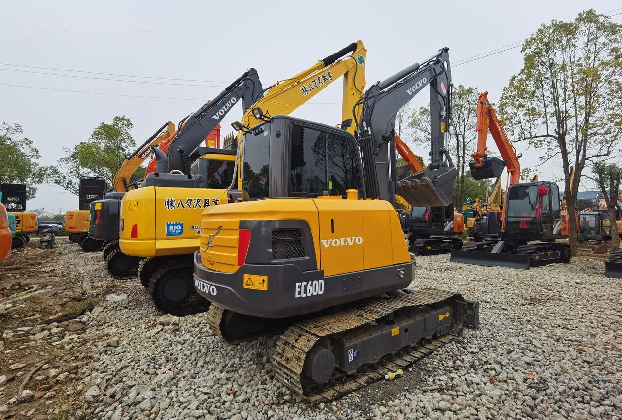 Мини-экскаватор Volvo EC60D: фото 6