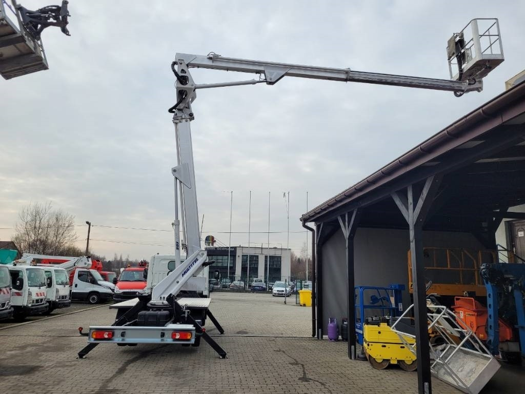 Грузовик с подъемником Multitel HX195 - 19m Nissan Cabstar - bucket truck: фото 14