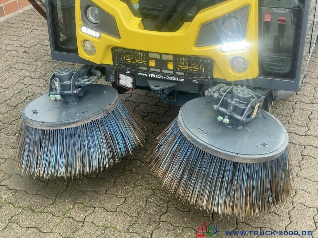 Подметально-уборочная машина Schmidt Johnston Bucher Sweeper CX 201 Kehren + Sprühen Klima: фото 11