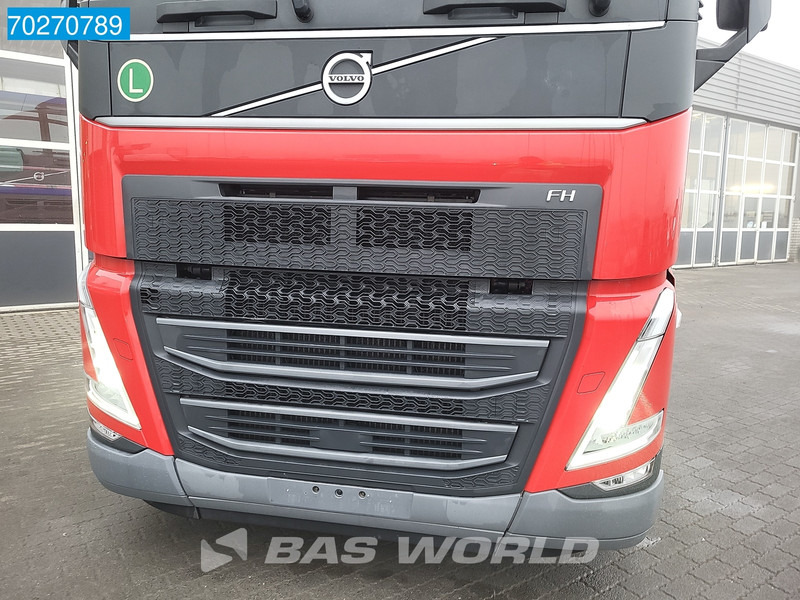 Тягач Volvo FH 460 4X2 Globetrotter 2x Tanks: фото 9