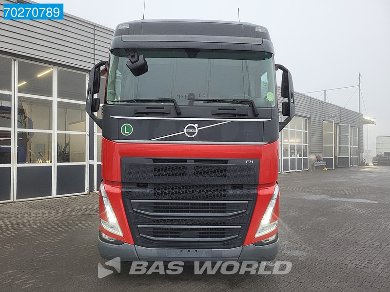 Тягач Volvo FH 460 4X2 Globetrotter 2x Tanks: фото 7