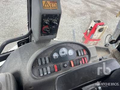 Экскаватор-погрузчик VOLVO BL71 4x4 Chargeuse Pelleteuse (Inope ...: фото 8