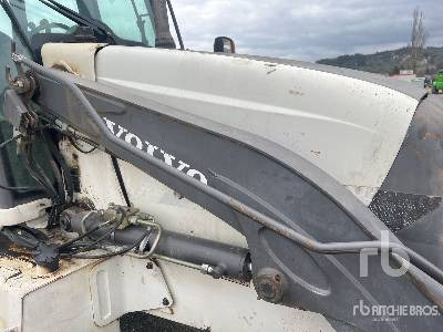 Экскаватор-погрузчик VOLVO BL71 4x4 Chargeuse Pelleteuse (Inope ...: фото 35