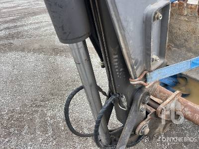 Экскаватор-погрузчик VOLVO BL71 4x4 Chargeuse Pelleteuse (Inope ...: фото 26