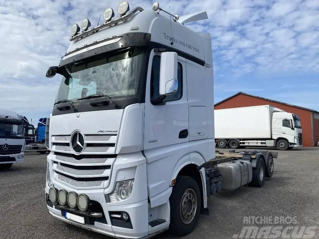 Грузовик-шасси Mercedes-Benz 963-0-C ACTROS Serie 9395 Euro 5: фото 1