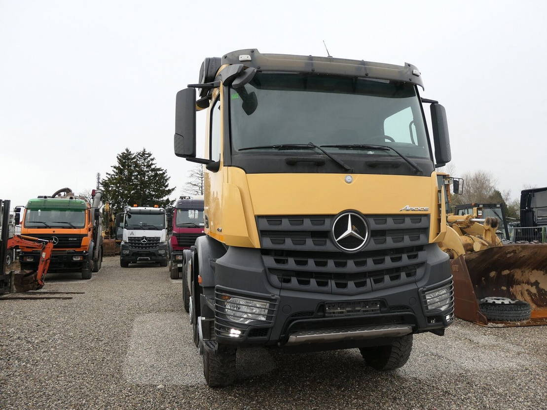 Грузовик-шасси Mercedes-Benz Arocs 4151 AK: фото 14