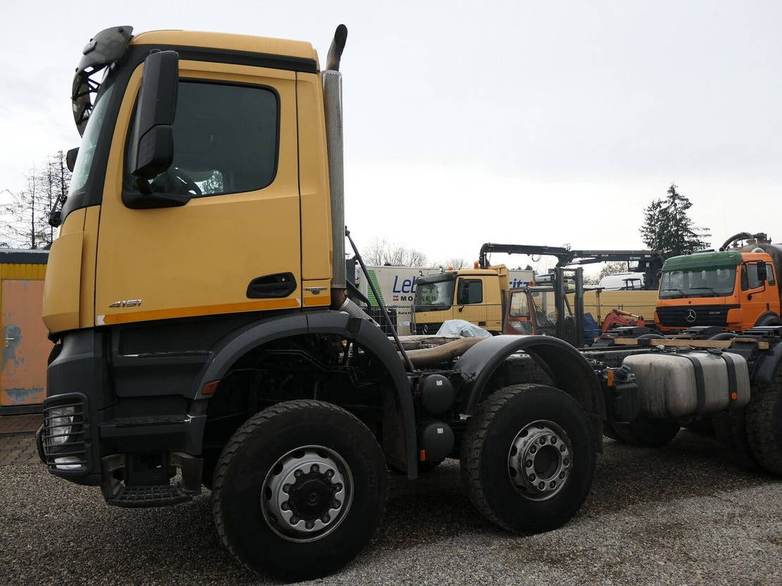 Грузовик-шасси Mercedes-Benz Arocs 4151 AK: фото 9