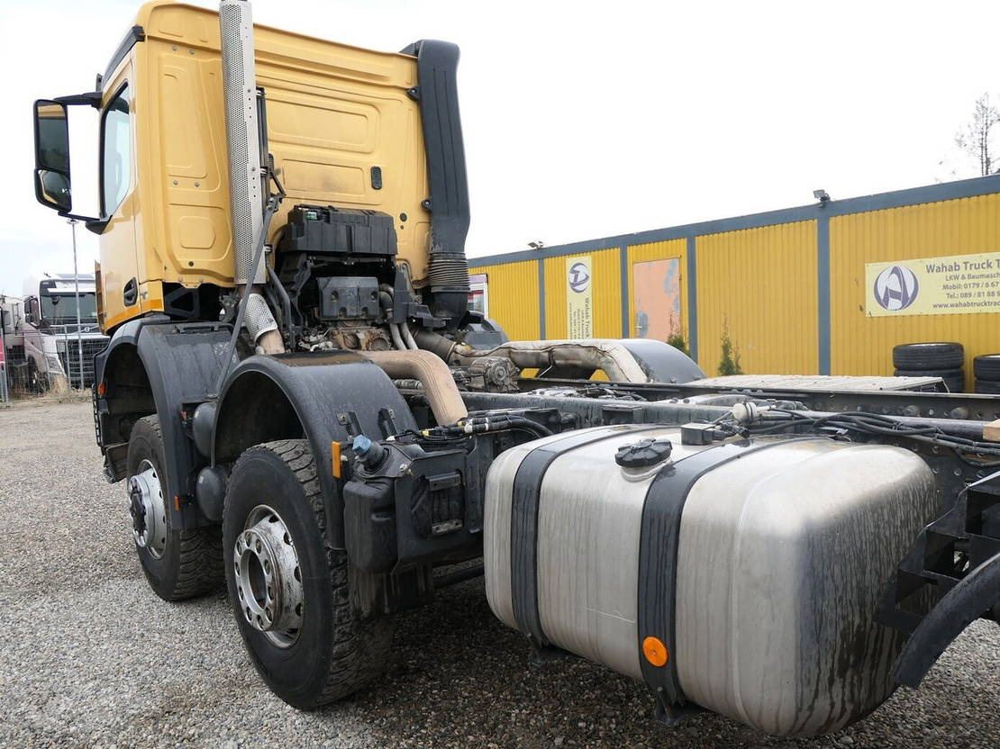 Грузовик-шасси Mercedes-Benz Arocs 4151 AK: фото 8